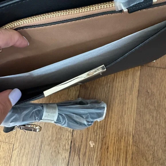 Ann Taylor Black and Tan Two Piece Women's Bag. NWT. Gift ready. Ships fast. - Picture 6 of 14